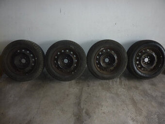 Zimní pneu s disky Bridgestone_Blizzak_LM20_185_65_R15