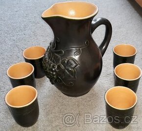 Sada pohárků na víno pro 6 osob včetně džbánu