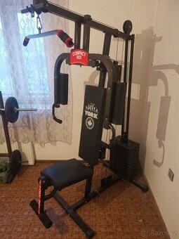 Posilovací věž, vybavení posilovny