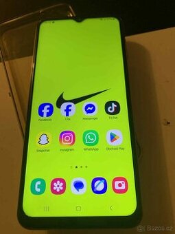 K prodeji samsung galaxi m13 bez oděrky