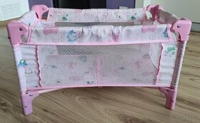 Postýlka pro panenku