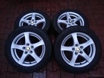 zimní alu Škoda Octavia III 205/55/16 Barum 8-9mm