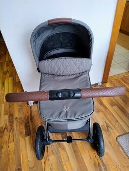 Zcela nový kočárek Hauck