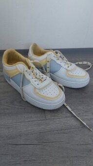 Dámské tenisky House vel. 36