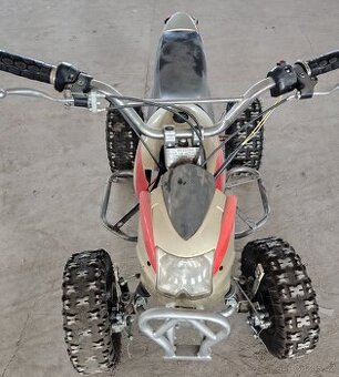 Dětská čtyřkolka na díly