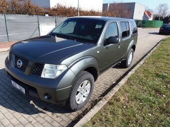 Nissan Pathfinder 2.5 DCi 4x4 manuál redukce tažné 3t