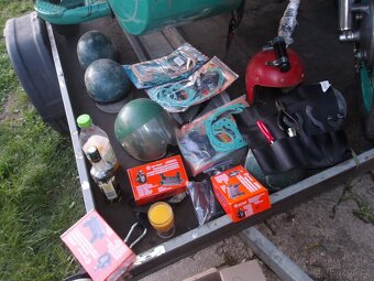 Ural těsnění motoru