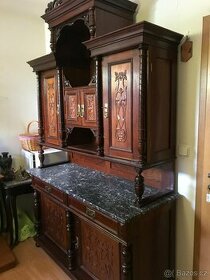 Starožitný nábytek restaurovaný  (sekretář zdobený řezbou) - 1