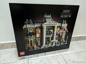 LEGO Icons 10326 Přírodovědné muzeum - 1