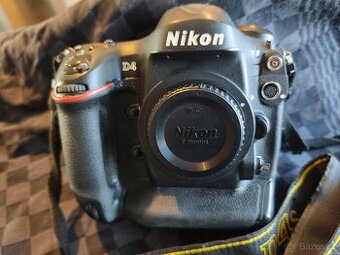 Nikon D4