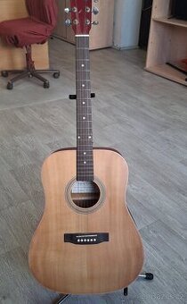 Krásná kytara Custom