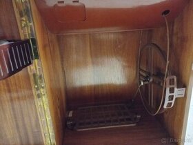 Za odvoz, Šicí stroj se skříní-komplet funkční,příslušenství - 1