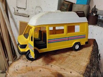 Auto + karavan Wader - 1