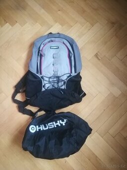 Turistický batoh Husky Swingler 20l s pláštěnkou