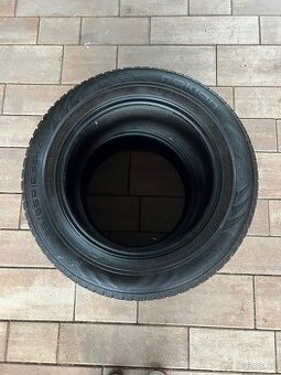 pneu Nokian 255/55 R16
