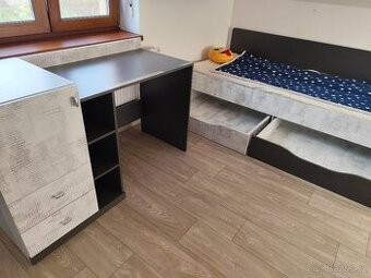 Postel + psací stůl