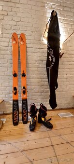 Skialpy set Movement Vertex 94 + skialp. boty+ tuleni pasy.