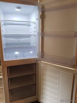 lednice s mrazákem Beko 150cm