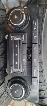 Panel klimatizace škoda