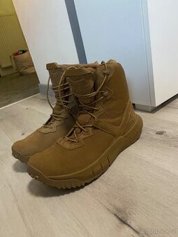 Outdoorové boty Under Armour