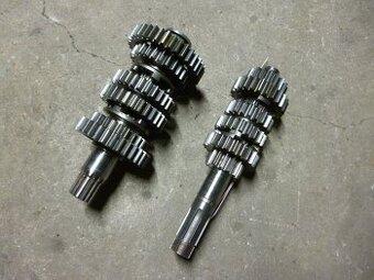 Aprilia Dorsoduro 750. Převodovka.  rok 2012