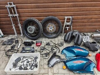 Suzuki XF 650 Freewind - Náhradní díly