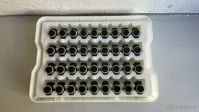 NOVY ORIGINAL PARKOVACI SENZOR VW 500919275C