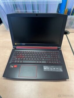 Acer Nitro 5 – herní notebook, 16 GB RAM, RX 560X, 512 GB SS