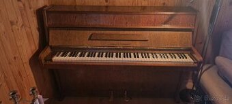 Piano August Förster