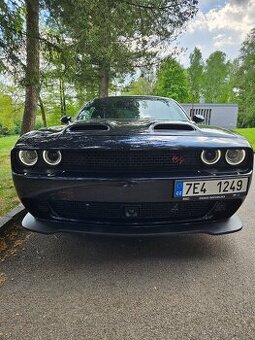 Dodge challenger 5.7 hemi