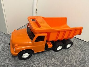 Tatra auto