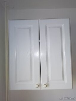 Skříňka / Komoda