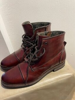 Nové kožené kotníkové boty Bugatti