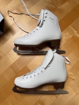 Prodám dámské zimní brusle značky Botas