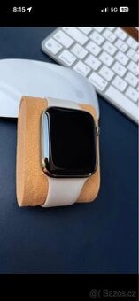 Apple Watches 8