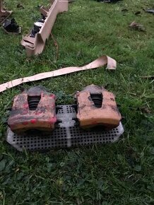 Brzdové třmeny z Octavia I L&K ,nové pístky,gumičky,destičky