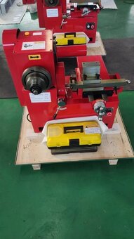 Soustruh na brzdové kotouče