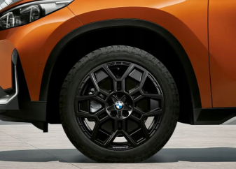 Nová zimní kola BMW X1 U11 BMW X2 U10 (vzor 880M) ORIGINÁL