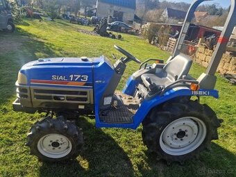Malotraktor trakturek