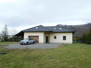 Prodej rodinného domu 7+2 s dvojgaráží Čeladná