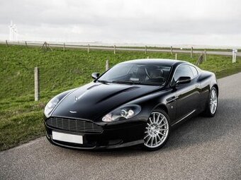 Aston martin DB9 5.9 V12