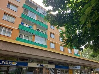 Pronájem bytu 5+1 s lodžií 86 m2, ul. Jindřišská, Pardubic