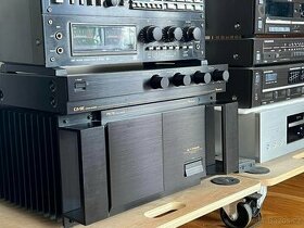 zesilovač a předzesilovač Nakamichi - 1