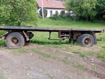 Vlek velký s točnici 7. 2,4M