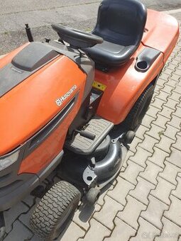 Sekací zahradní Traktor Husqvarna CTH 220 Twin