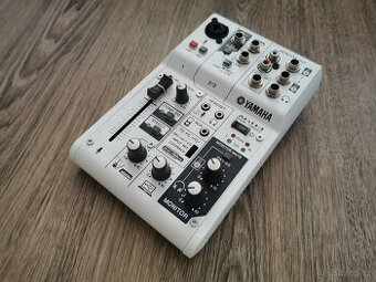 Yamaha AG03 Analogový mixpult