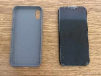 Predám iPhone XS 256 GB – výborný stav