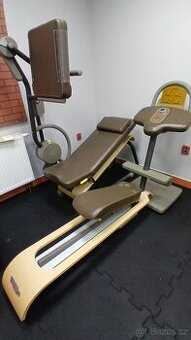 STROJE NA NOHY OD ZNAČKY TECHNOGYM