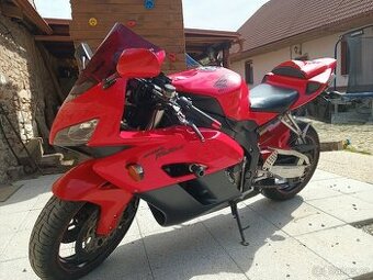 Honda CBR 1000RR Fireblade