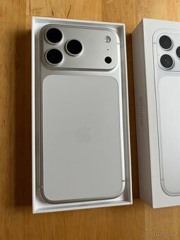 Iphone 17 Pro Max 512 gb stříbrná